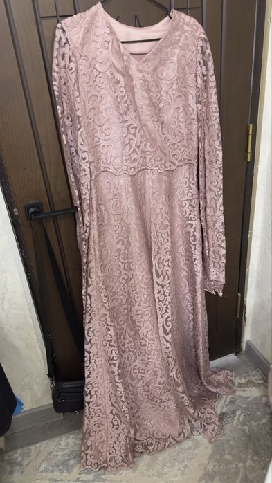 Вечернее платье