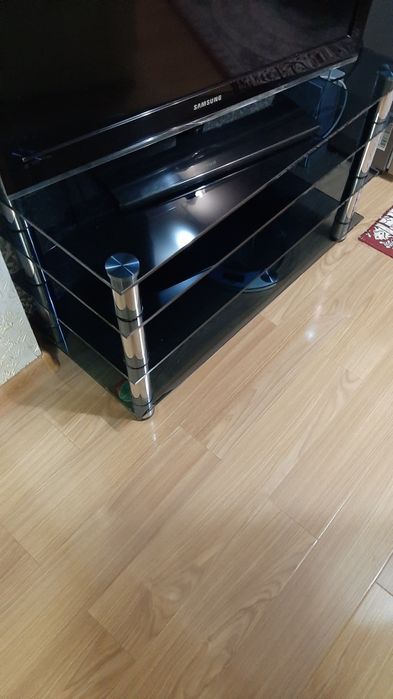 Подставка для телевизора