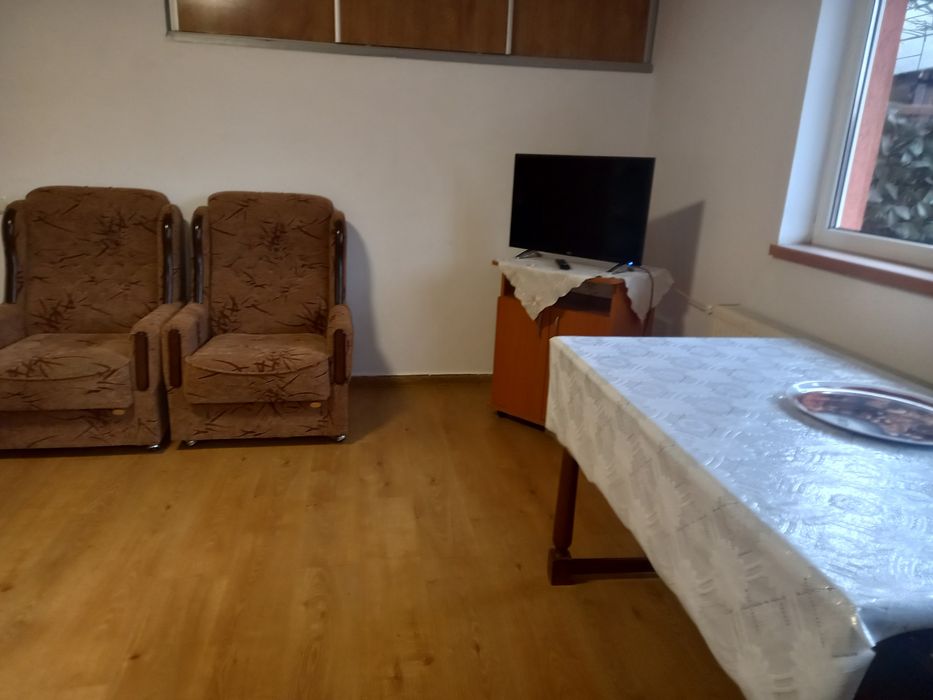 Inchirieri Casă curte