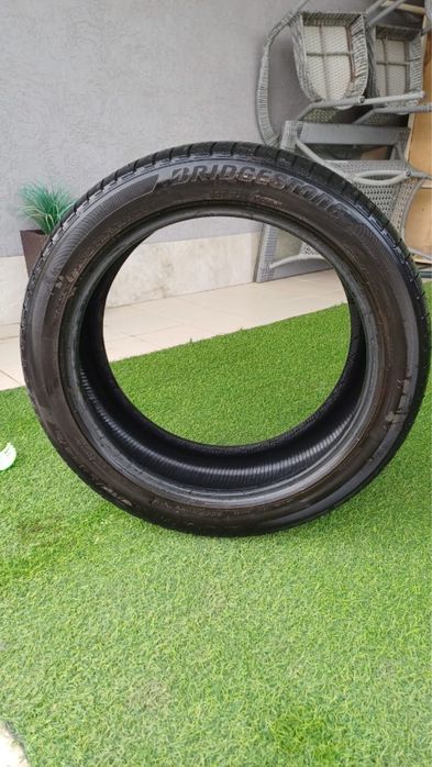 Продам летние покрышки Bridgestone