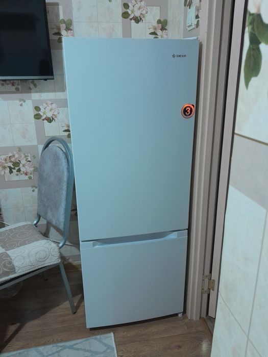 Холодильник + морозильник в отличном состоянии