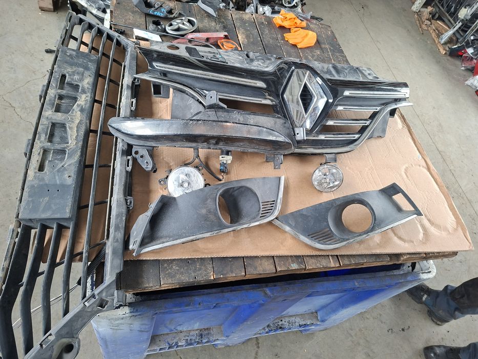 Grila accesorii spoiler față renault megane 4