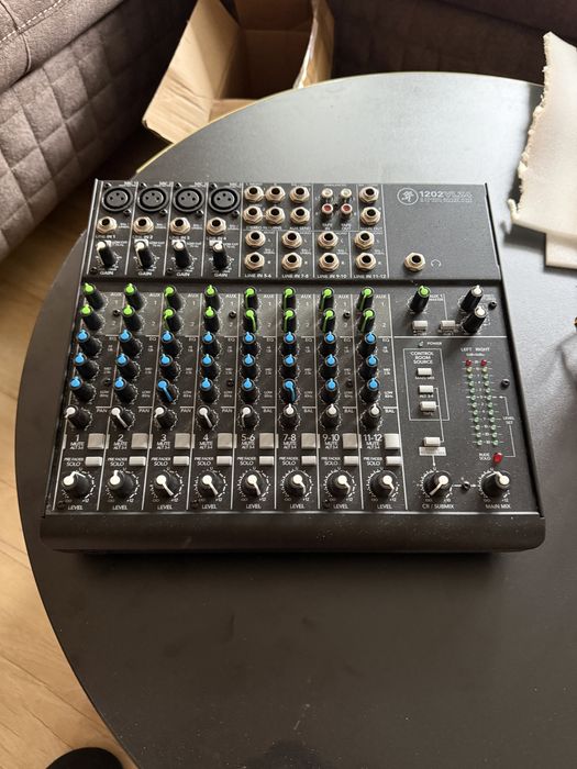 Mixer Mackie nou nefolosit