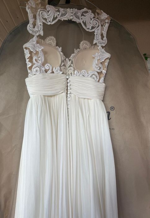 Vând rochie de mireasă