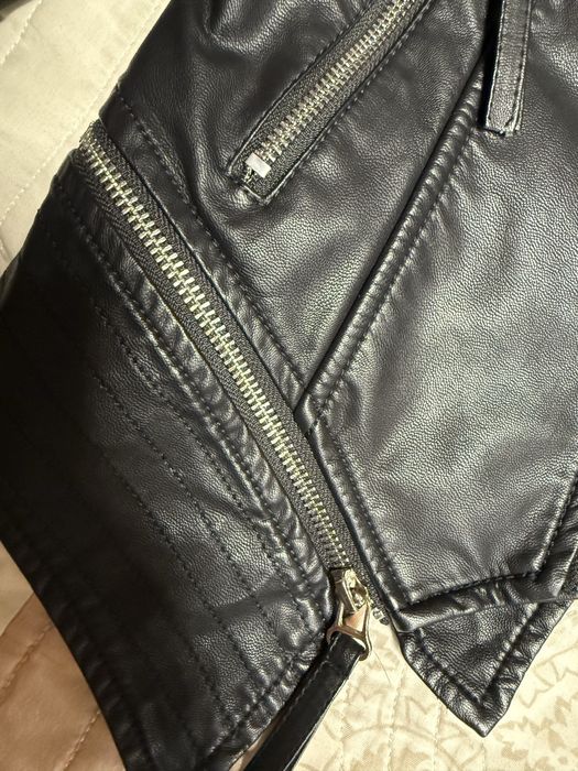 Черно Кожено яке