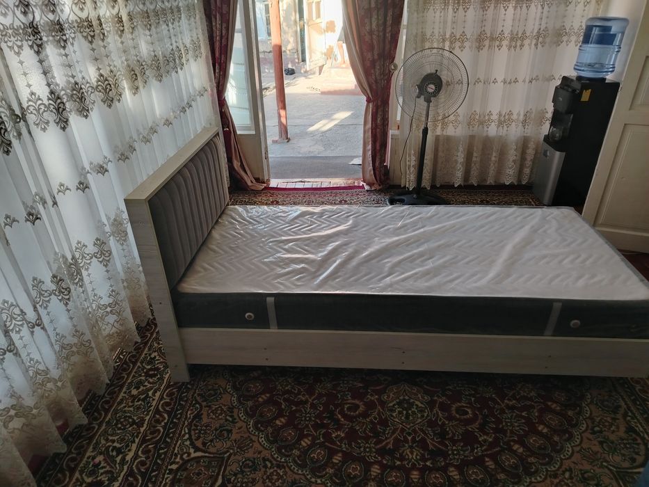 Кровать одинарный продаётся новый