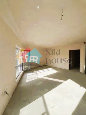 Продава се Четиристаен апартамент в Варна, Аспарухово - 187 кв.м за 1027 €/кв.м - Снимка #5