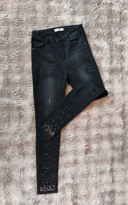 по 5€ Дънки- като нови xs-s