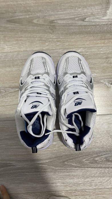 New Balance обувь