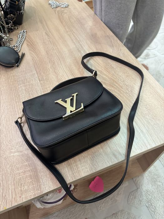 Хорошие сумочки по 5000