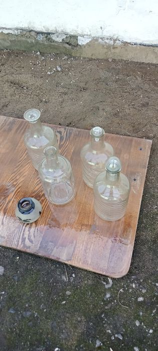 Бутыль на 20литров и графины