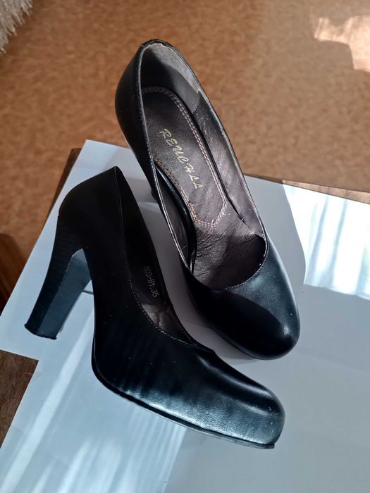 Продам женские туфли 36 р-р