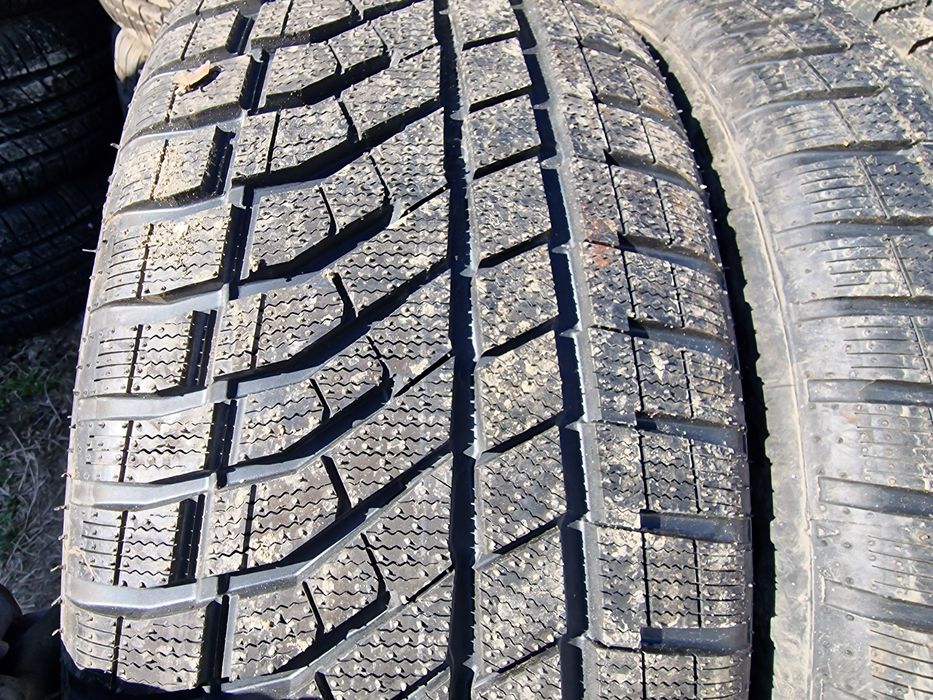 Anvelope 265/55R19 marca Falken, DOT 2022, M+S