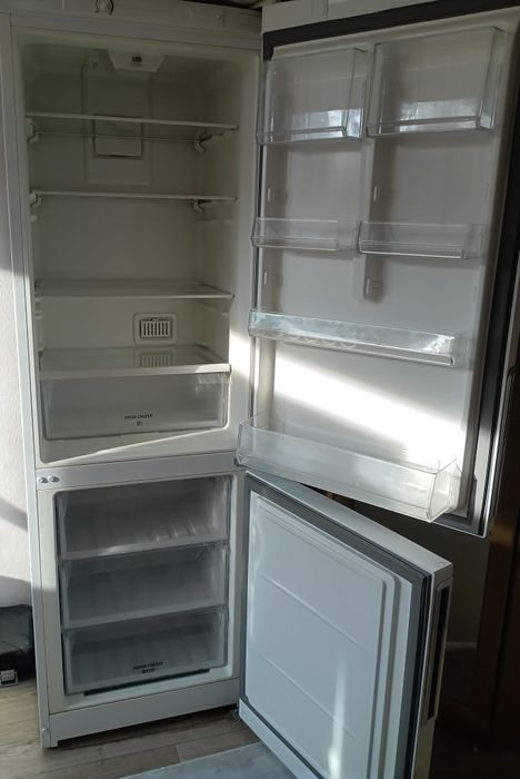 Продажа холодильника