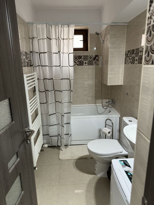 Garsoniera de inchiriat Tomis Nord Ciresica /regim hotelier 200lei/zii