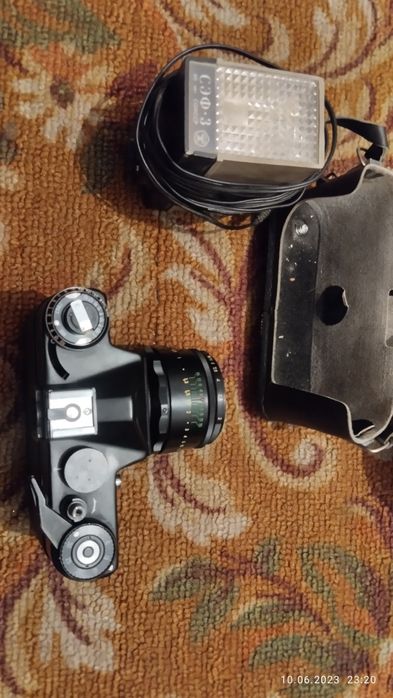 Фотоопарат зенит ЕТ