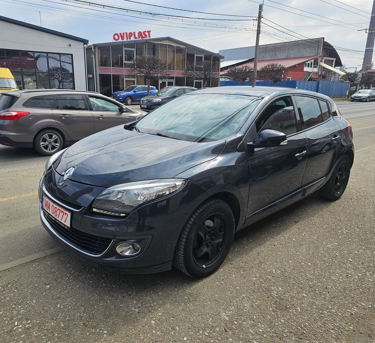 Renault Megane VANZARE IN RATE, AVANS 0. Renault Megane 1.5 dCi, BOSE, 2013, E5