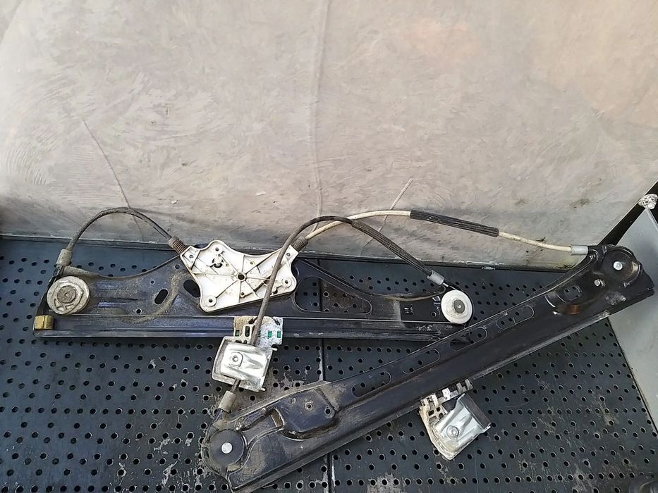 Macara usa dreapta fata mercedes e class w211 a2117300246