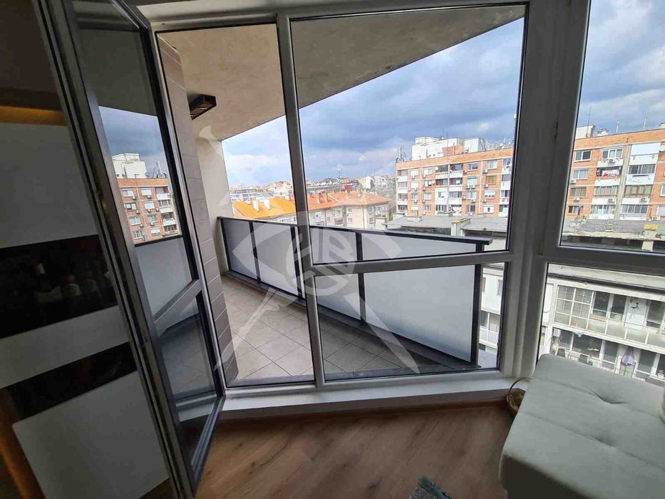 Продава се Двустаен апартамент в Бургас, Център - 64 кв.м за 1762 €/кв.м - Снимка #5
