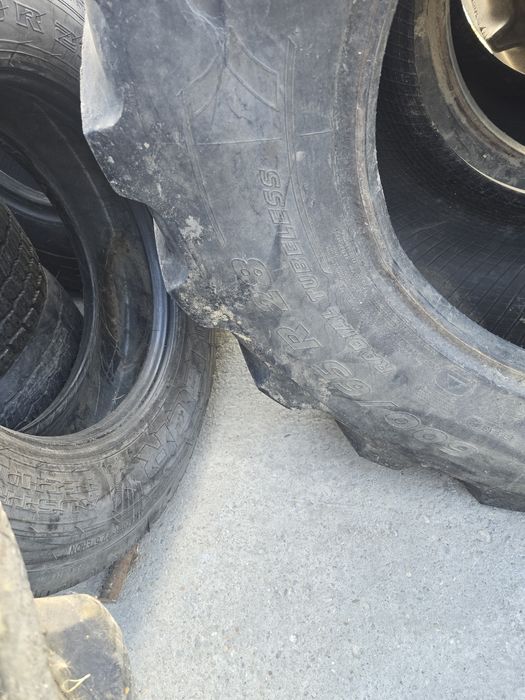 Anvelope 600-65r28 Michelin