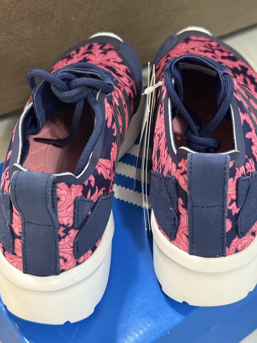 Adidas / Адидас чисто нови размер 37 1/3