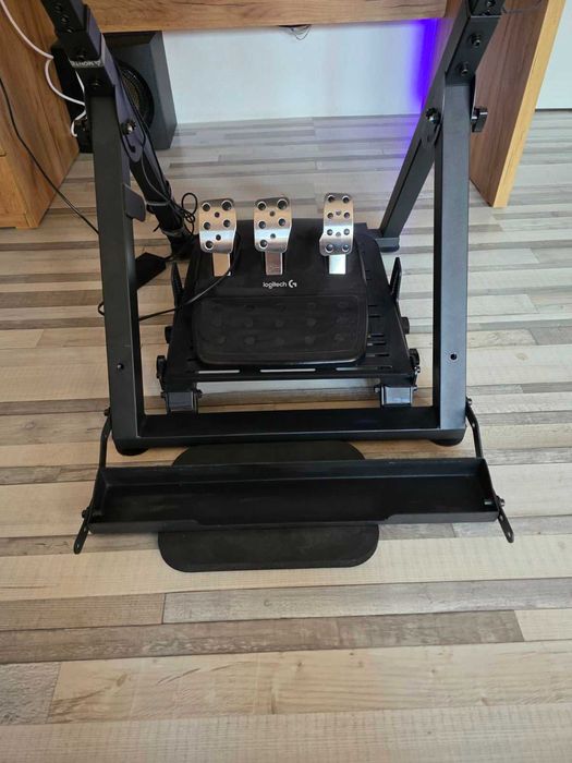 Геймърски волан Logitech G29 + стойка Next Level Racing 2.0