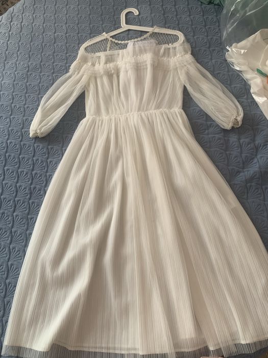 Белое платье Изабель Гарсия