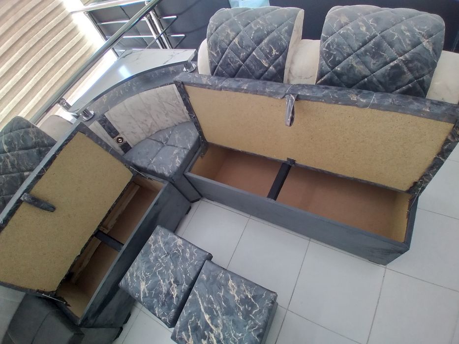 Oshxona va mehmonxona mebellari