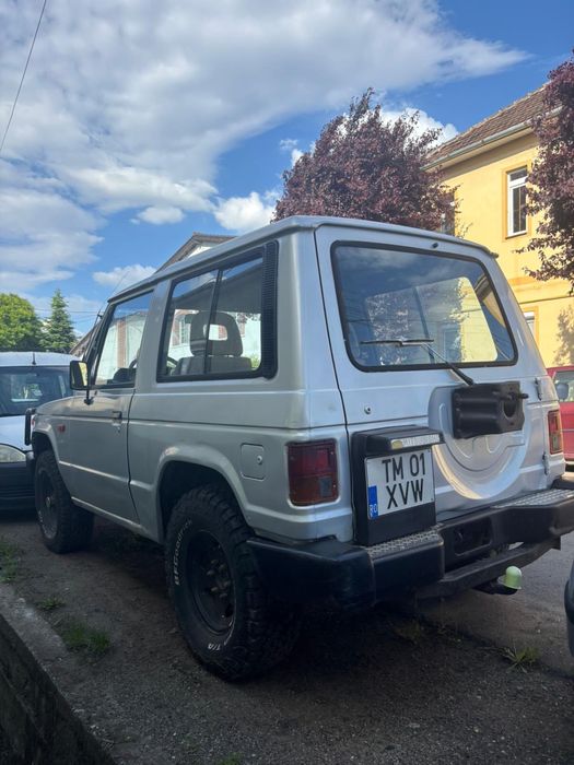 Mitsubishi Pajero Mk 1 2.5TD autoutilitara de Italia