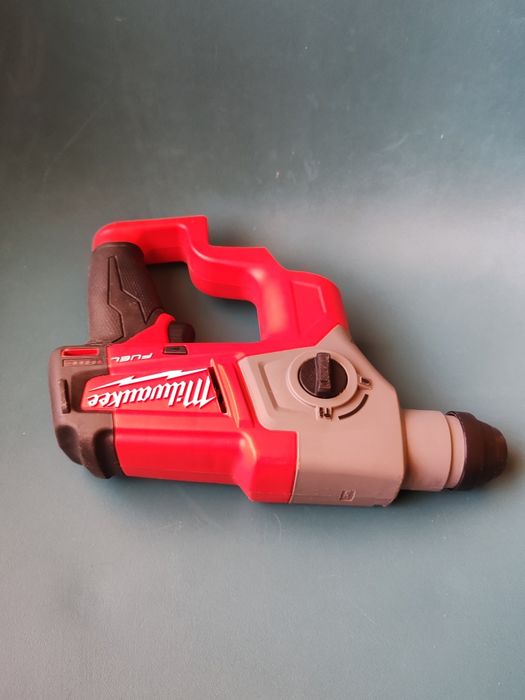 Milwaukee rotopercutor m12 Ch 0