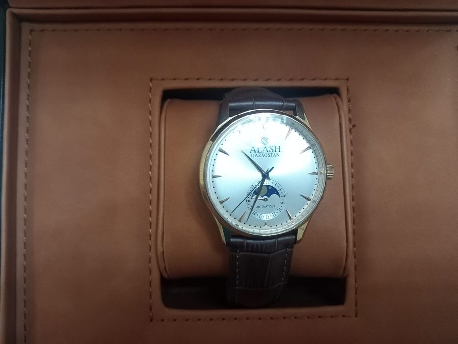 Бағасы 60000, келісім бар. Алаш сағаты, пайдаланылмаған,