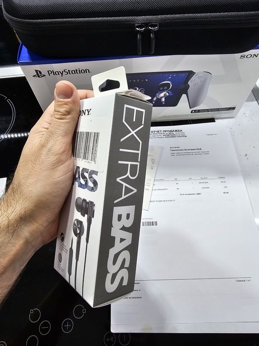 PlayStation Portal Нов + Case + Протектори + слушалки + Гъбички