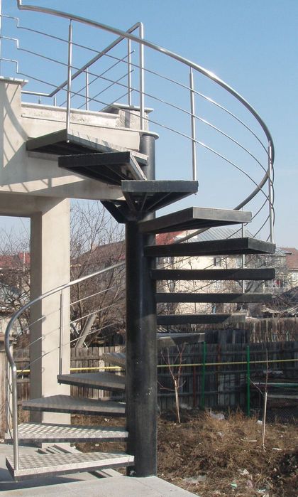 SCĂRI INTERIOARE si EXTERIOARE -Balustrade INOX, Metalice, Fier Forjat