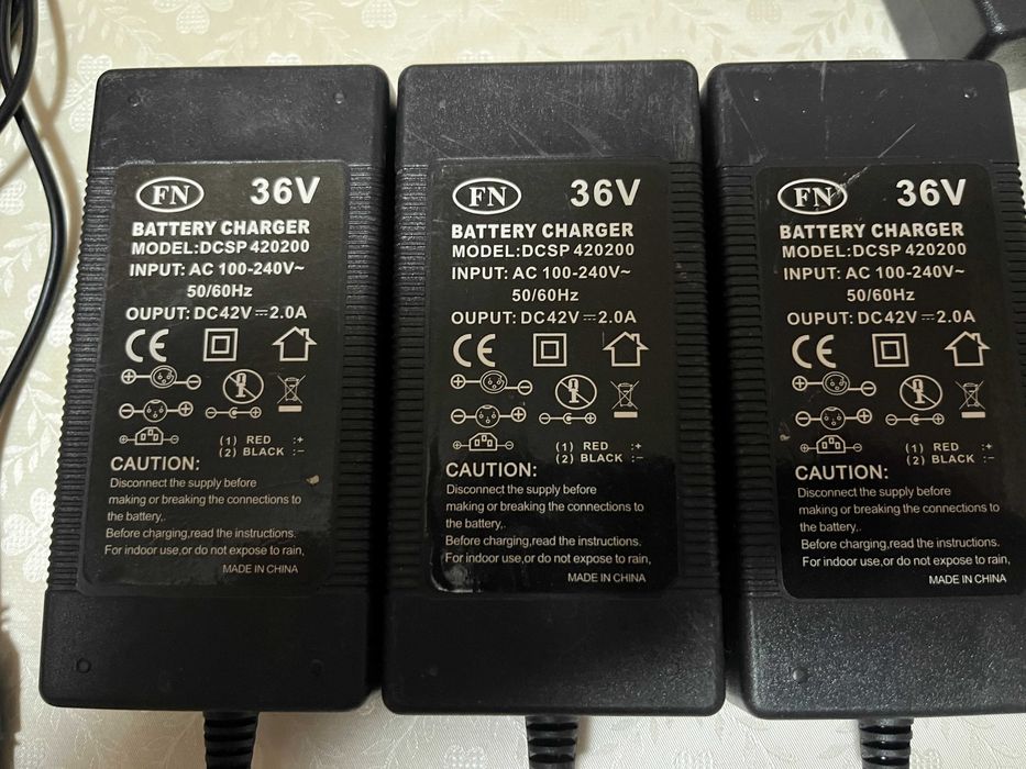 Incarcator/alimentator 36v/2a LI-ION 15 buc.