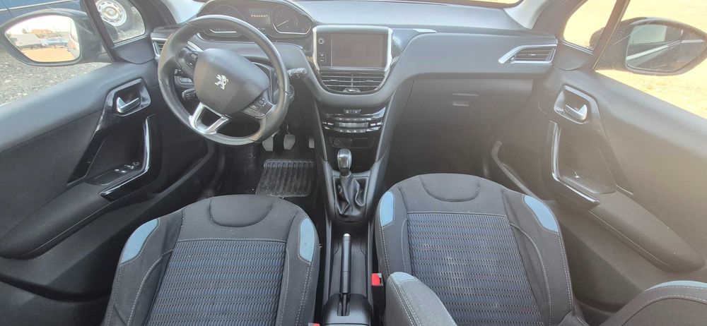 Peugeot 208 1.2 Benzina 2014