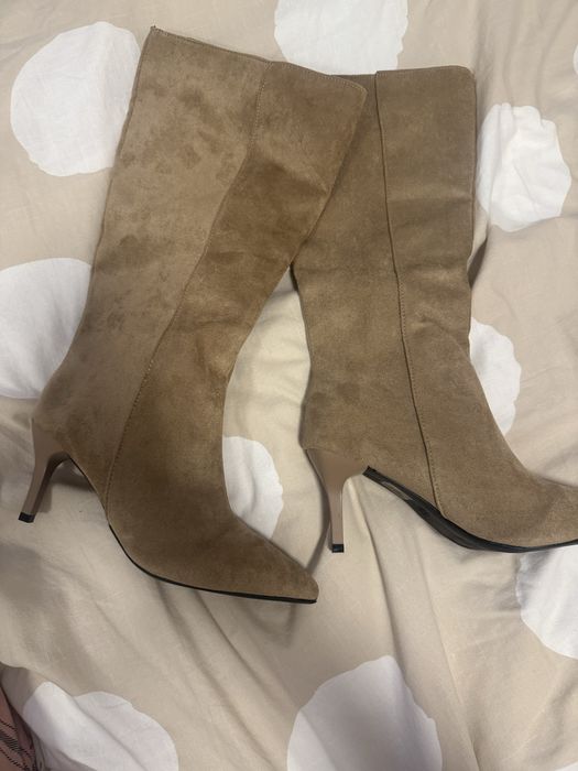 Чисто нови ботуши shein