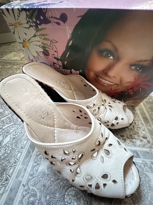 Продам босоножки!!!