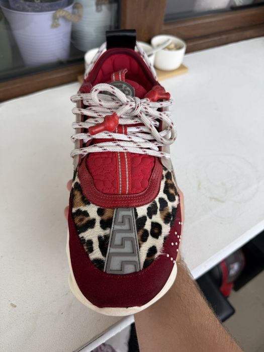 Versace chain reaction