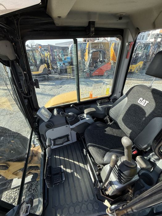 Excavator 5 tone Caterpillar 305E2 an 2018 ore 3200 senile nefololosit