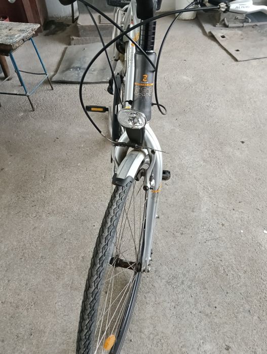 Vând bicicleta foarte bună