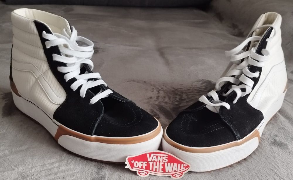 Vand adidasi noi de barbati Vans