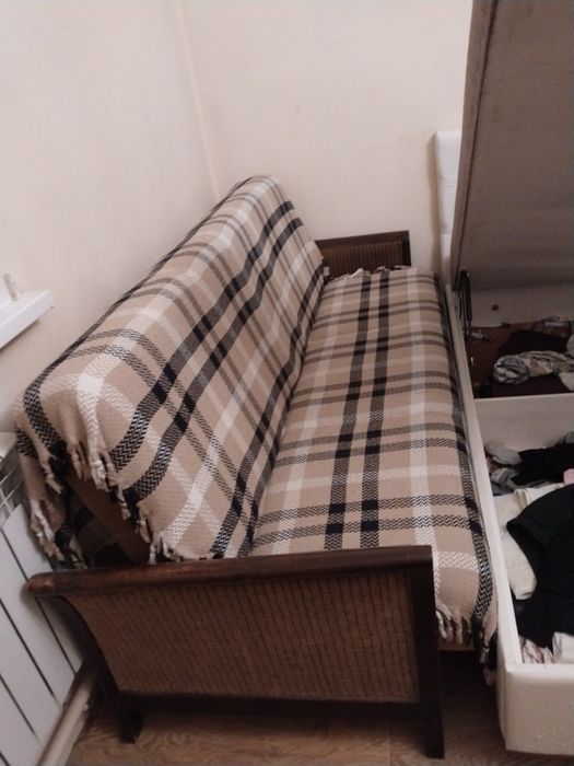 Продам кровать и диван Белларусь