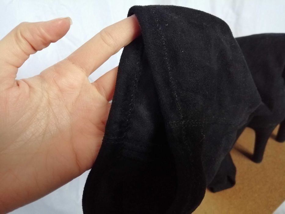 Елегантни дамски ботуши над коляното; с ток и платформа номер 40