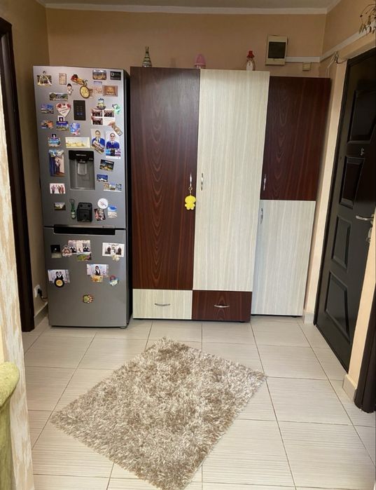 Apartament 3 camere de vanzare zona 9 Mai