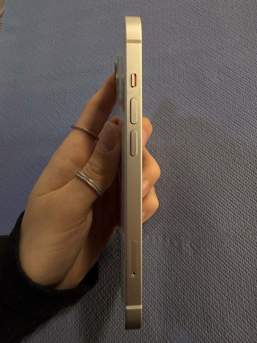 iPhone 13 starlight- 128 GB