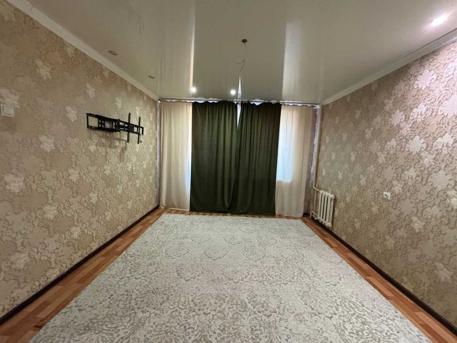 Продам трехкомнатную квартиру