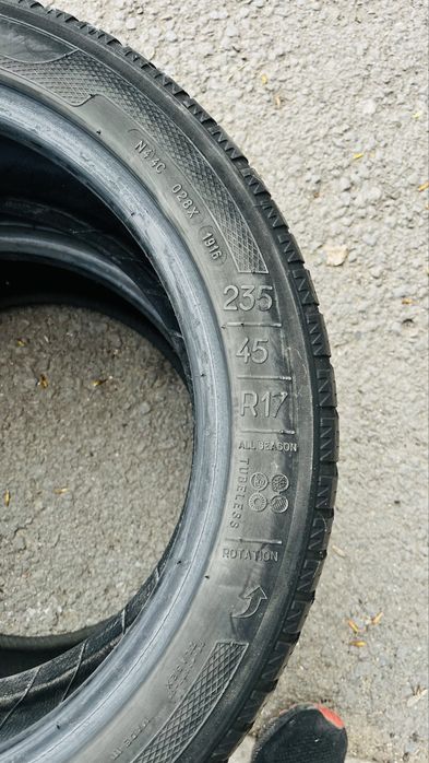 Шины r17 235/45/17