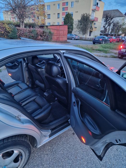 Vând seat Leon 1.6 16v