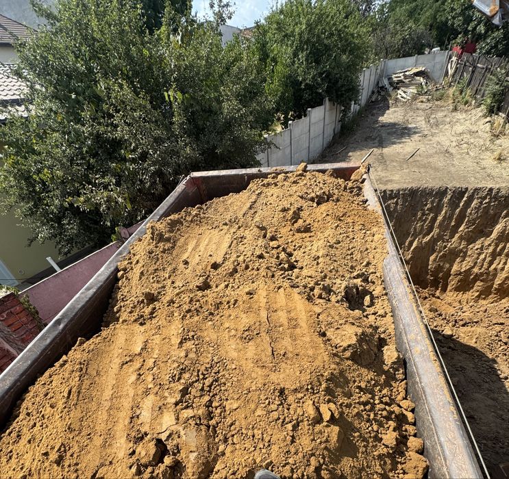 Evacuare moloz cu camioneta de 6t sau cu camion 30t