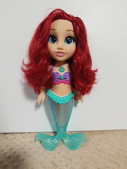 Păpușa Ariel Disney Princess interactiva